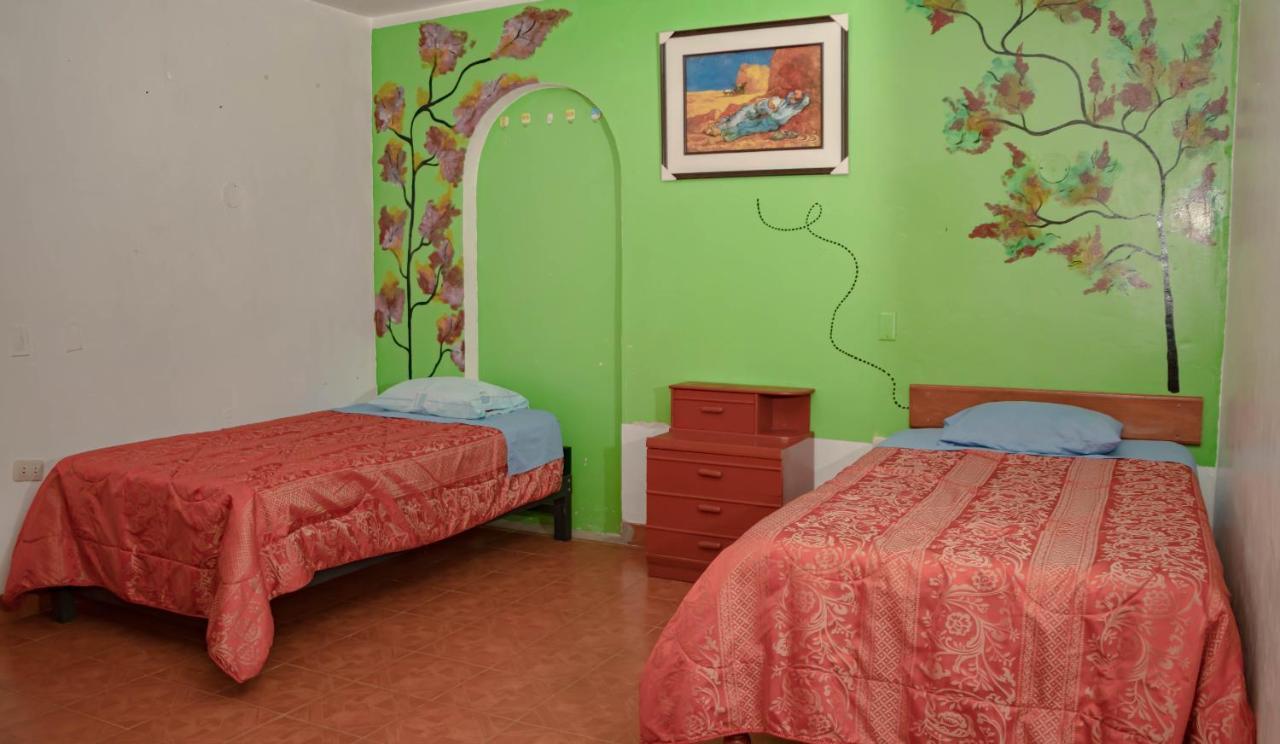 Hostel Colonial